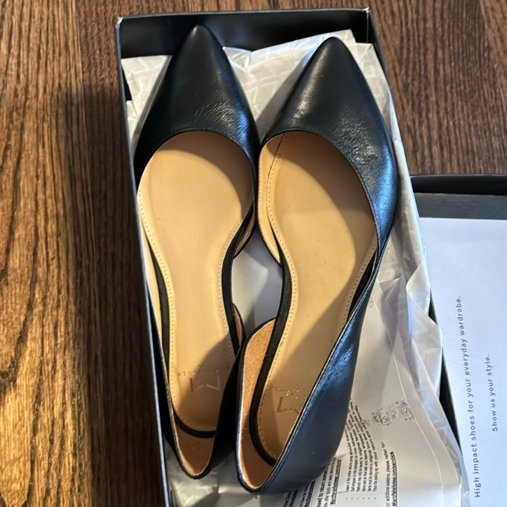 Size 6 Marc Fisher sunny d’orsay flats
